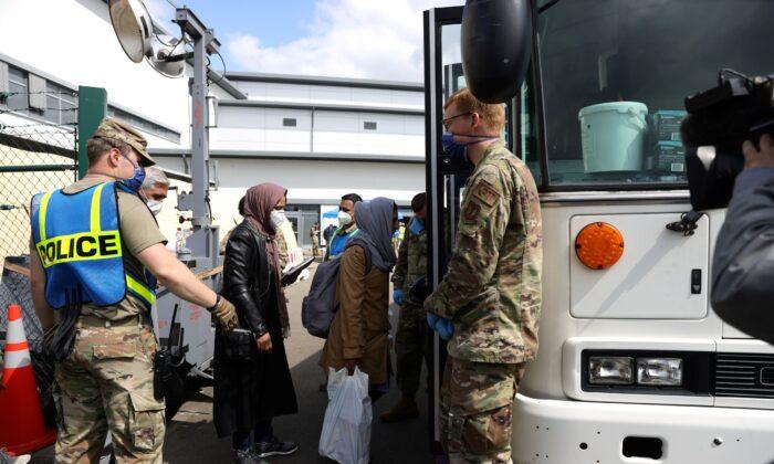 Last German Flight With Afghan Evacuees Lands in Frankfurt