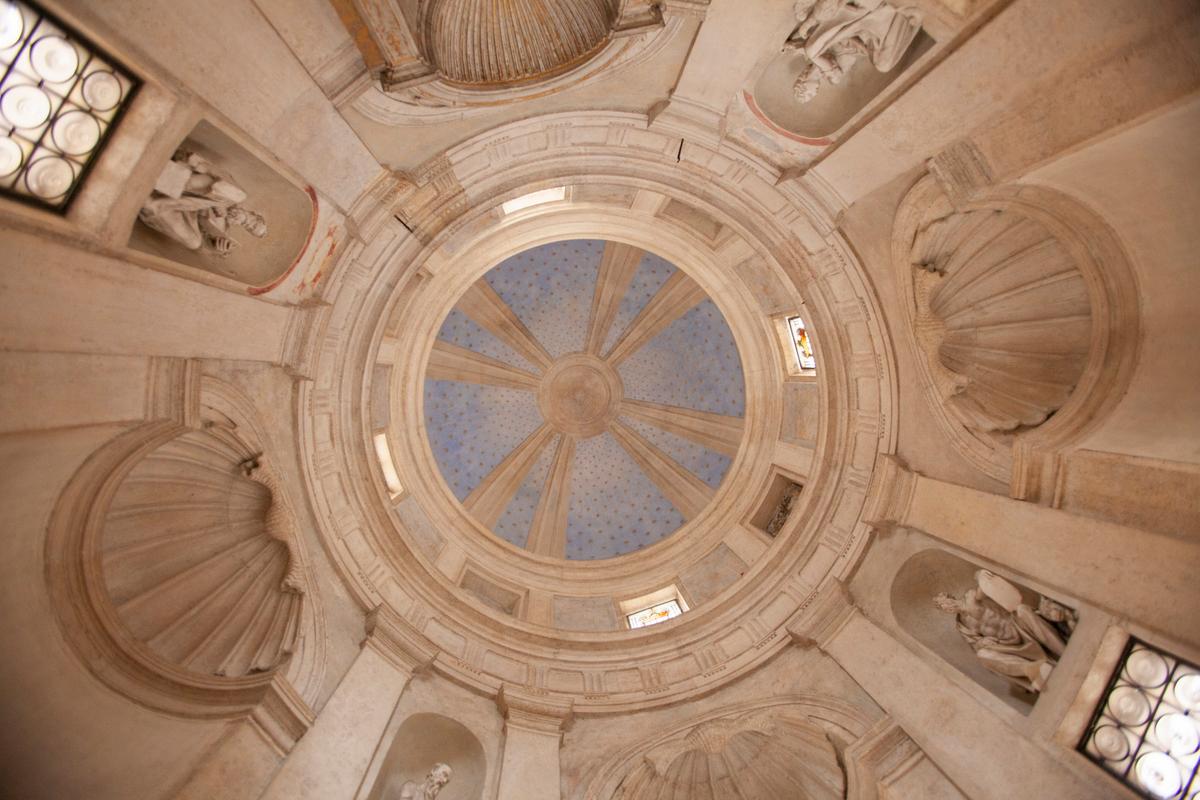 The divine geometry continues in the interior. A view up from within reveals the immense cosmos portrayed by the stars on the interior of the dome. (JHSmith/The Epoch Times)