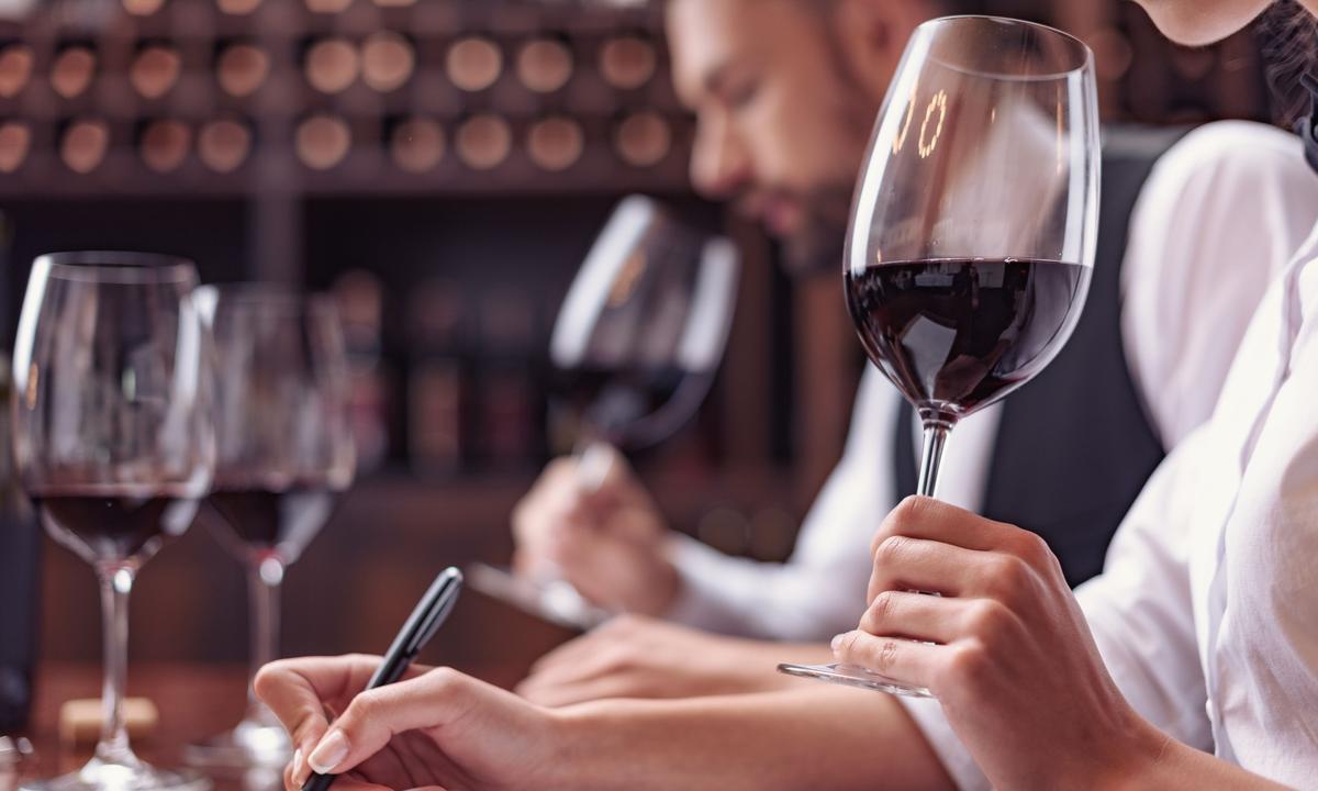 The Inexact Art of Describing Wine