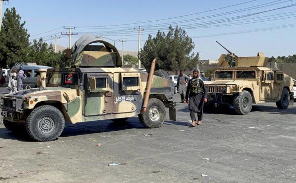 Taliban forces block the roads leading to the airport in Kabul, Afghanistan, on Aug. 27, 2021. (Stringer/Reuters)
