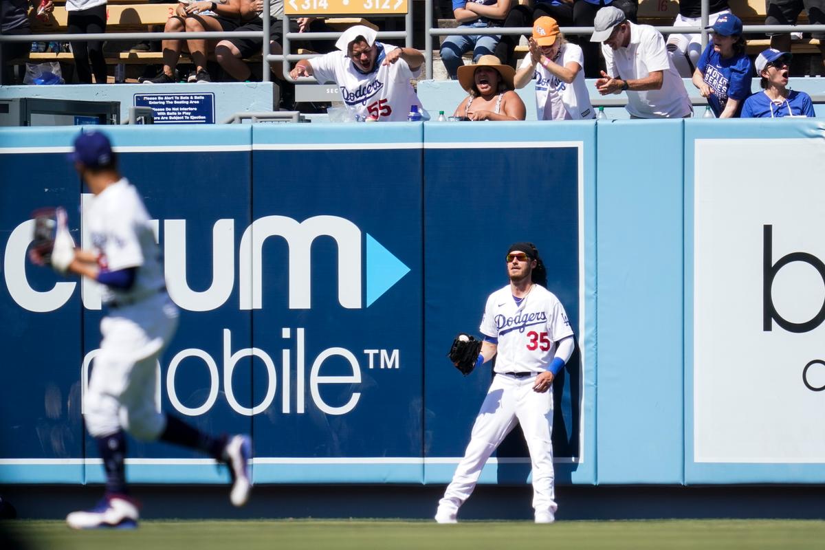Rockies Beat Dodgers 5-0 Behind Antonio Senzatela