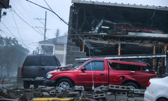 Biden Declares Major Disaster as Hurricane Ida Lashes Louisiana
