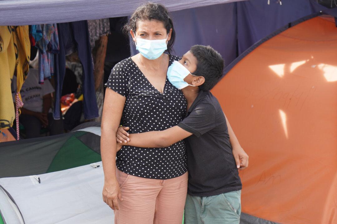 Crossing Over: How Central America’s Desperate Poor Get to New York