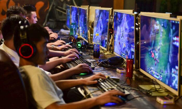 Three Hours a Week: Play Time’s Over for China’s Young Video Gamers
