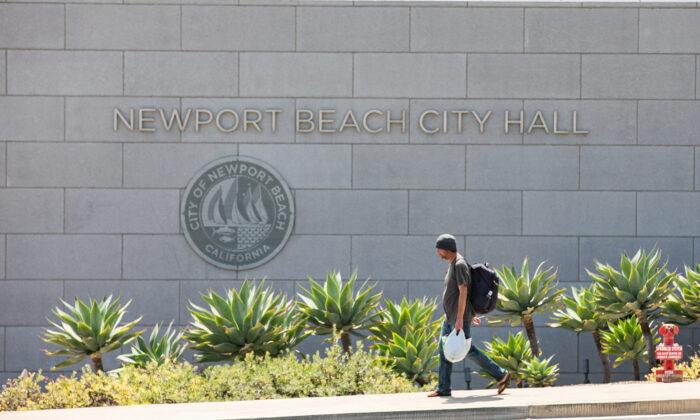 Newport Beach Residents Question Proposed Change to Elect Mayor