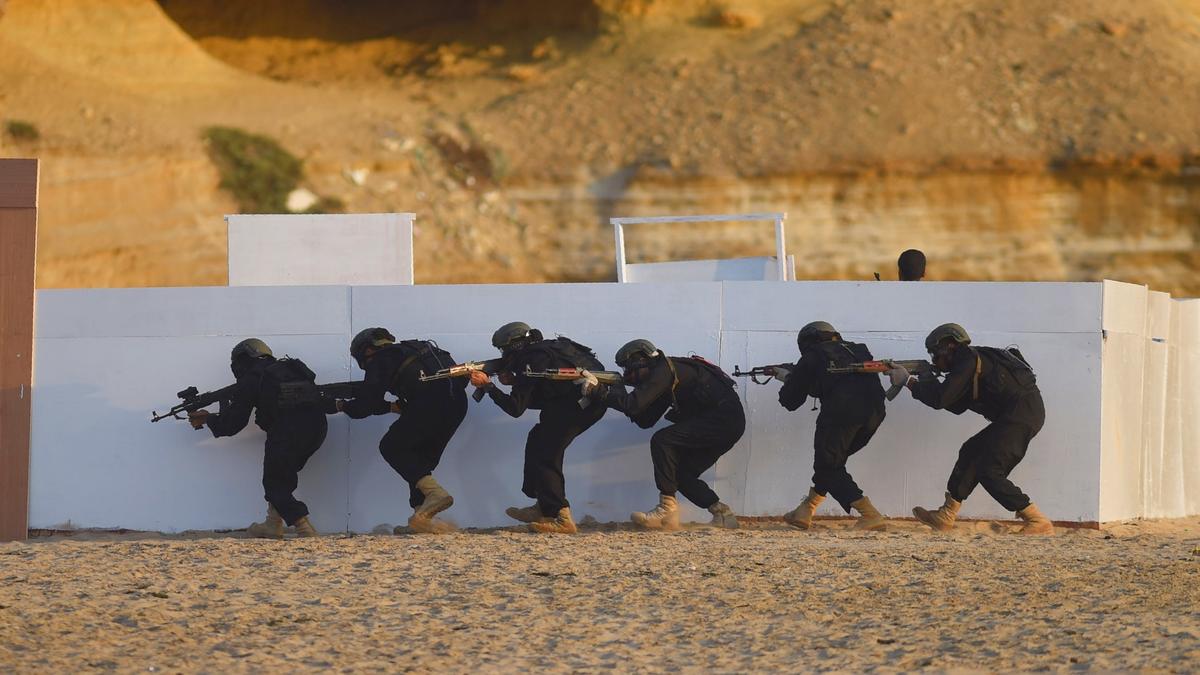 Pakistan Counter-Terrorism Division Kills 11 Suspected ISIS Members in Raid