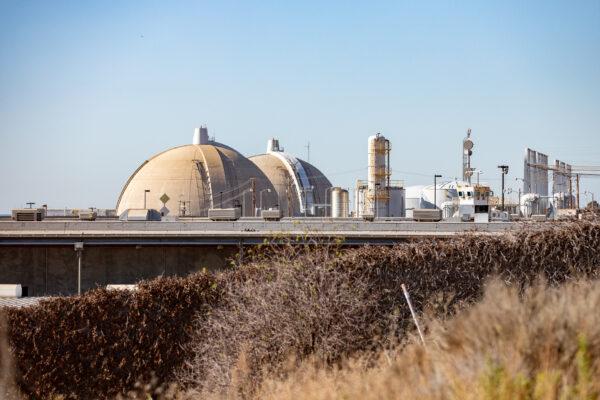 The Edison power plant in San Clemente, Calif., on Dec. 29, 2020. (John Fredricks/The EPoch Times)