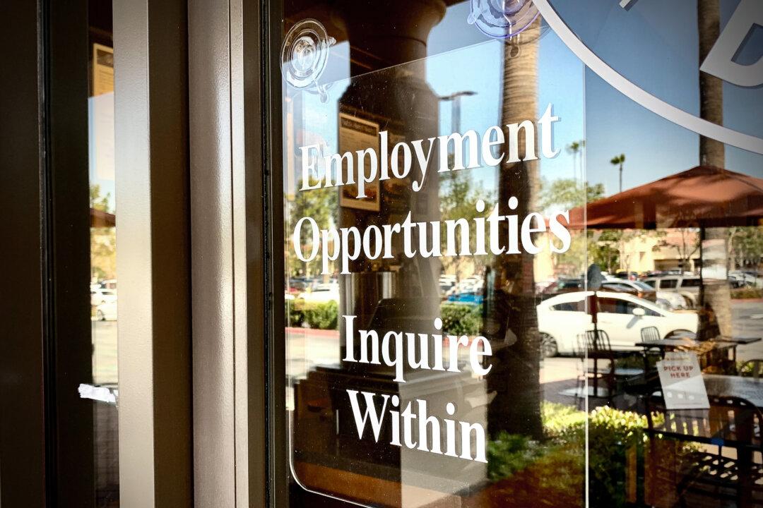 Decline in Shift Work Casts Shadow on Oct. 8 Jobs Report