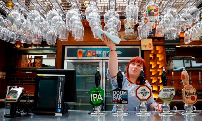 UK Supply Chain Problems Leave Pubs Short of Beer