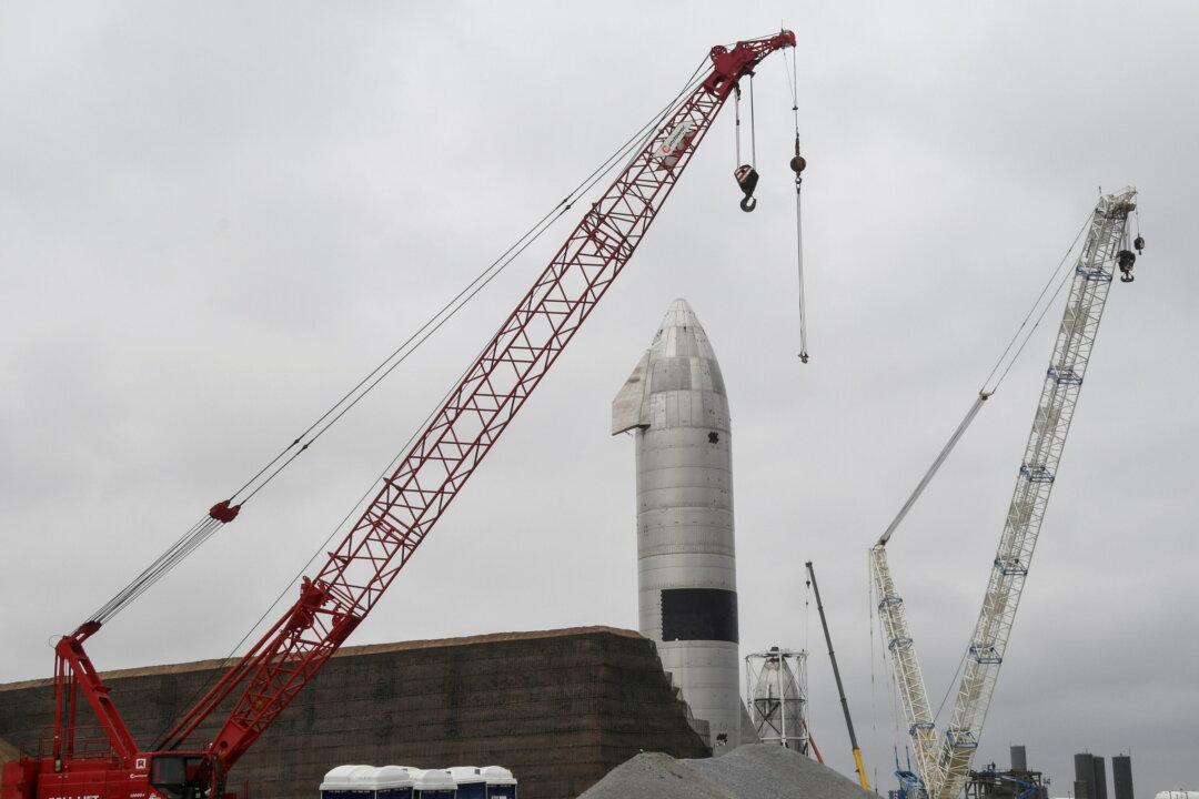 US Extends Environmental Review for SpaceX Program in Texas