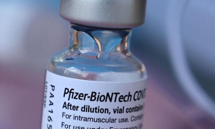 White Floating Contaminants Found in Pfizer Vaccine in Several Japanese Cities: Officials
