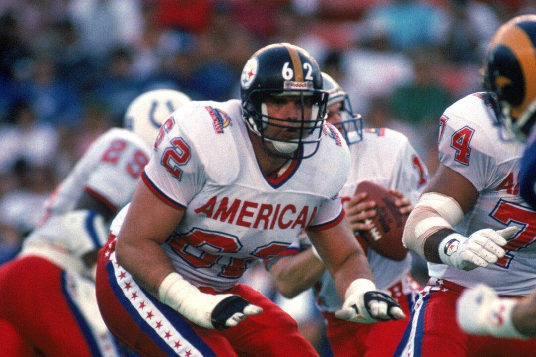 Former Pro Bowl Lineman, Broadcaster Tunch Ilkin Dies at 63