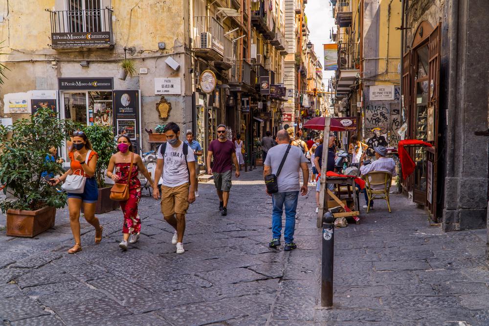 Via dei Tribunali in the historic center of Napoli. (JackKPhoto/Shutterstock)