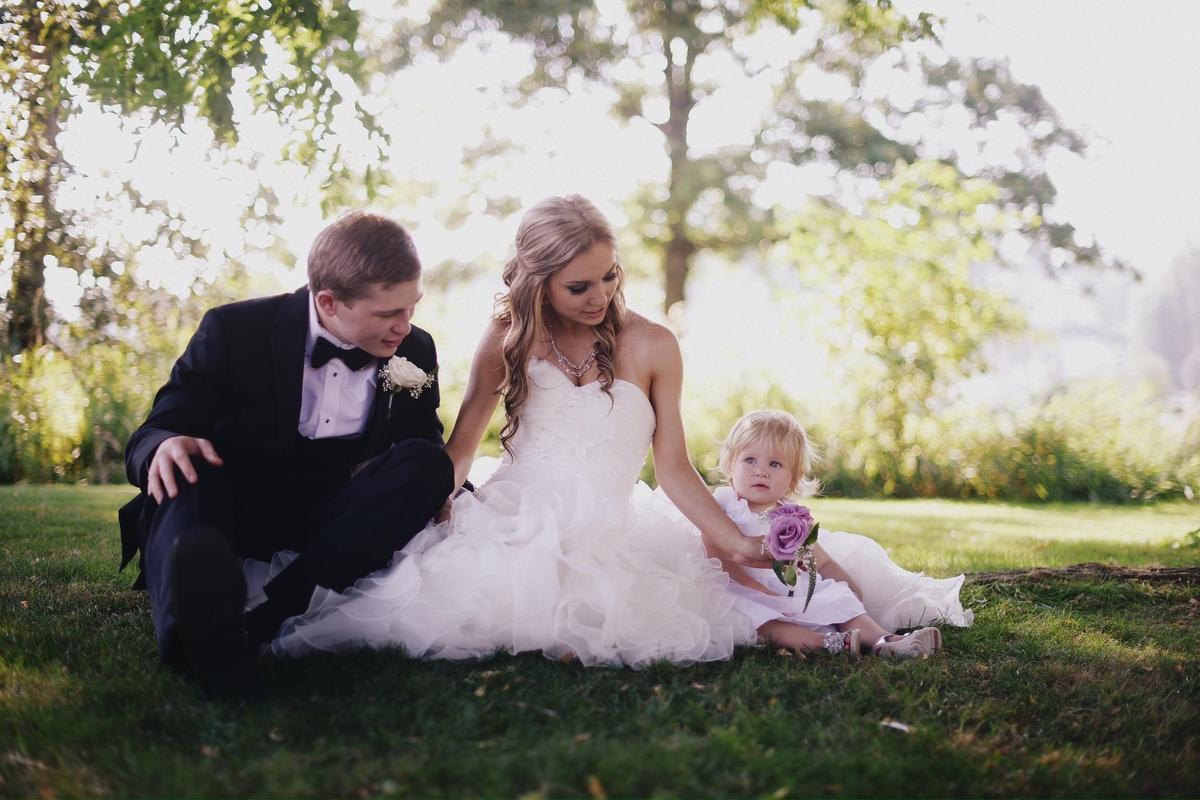 Noah and Caitlin with their daughter. (Courtesy of <a href="https://www.instagram.com/caitlinfladager/">Caitlin Fladager</a>)