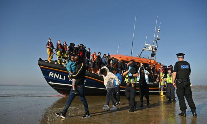 Number of Illegal Immigrants Crossing English Channel Triples From 2020