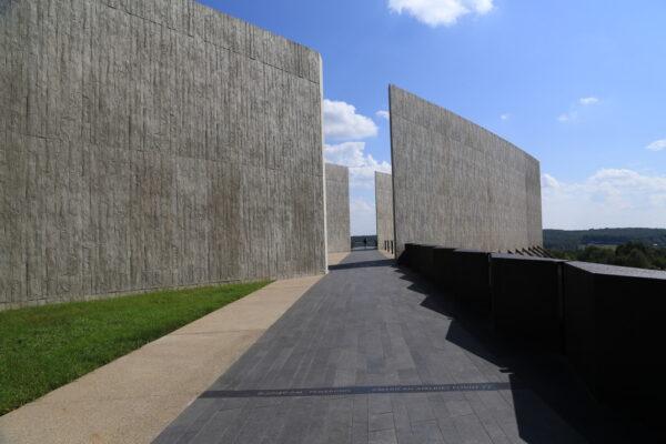 Flight path walkway and visitor center walls at the Flight 93 National Memorial near Shanksville, Pennsylvania. (Brenda Schwartz/NPS)