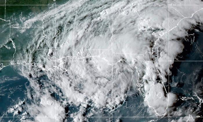 Tropical Storm Mindy Makes Landfall on Florida Panhandle