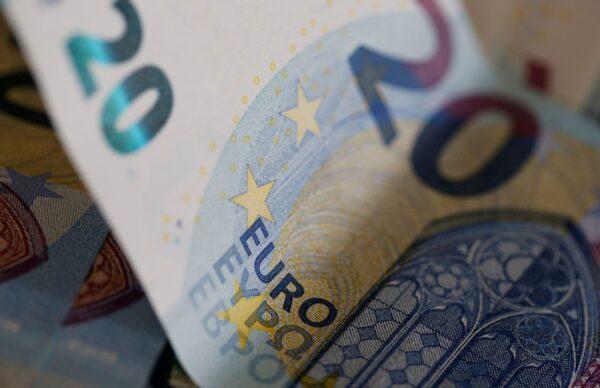 20 Euro banknotes are seen in a picture illustration, on Aug. 1, 2016. (Regis Duvignau/Illustration/Reuters)