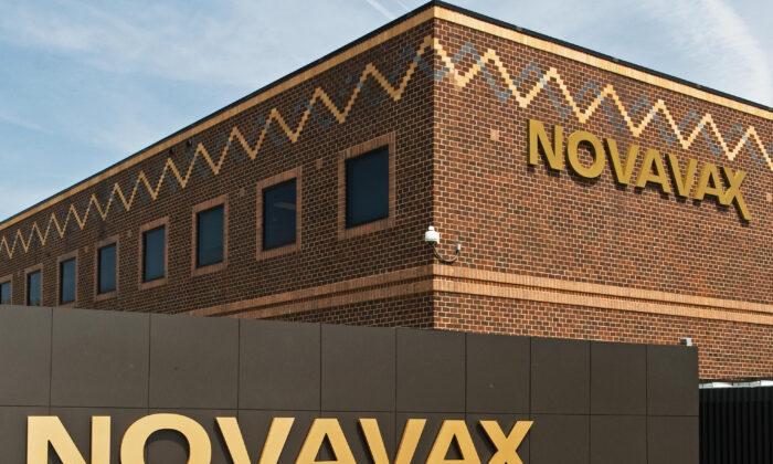 Novavax Begins Trial for Combined Flu/COVID-19 Vaccine