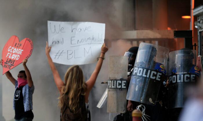 Judge Blocks Florida’s ‘Anti-Riot’ Law, Says It Violates First Amendment Rights