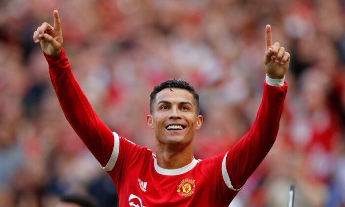 Ronaldo Takes United Top as City Win and Spurs Slump