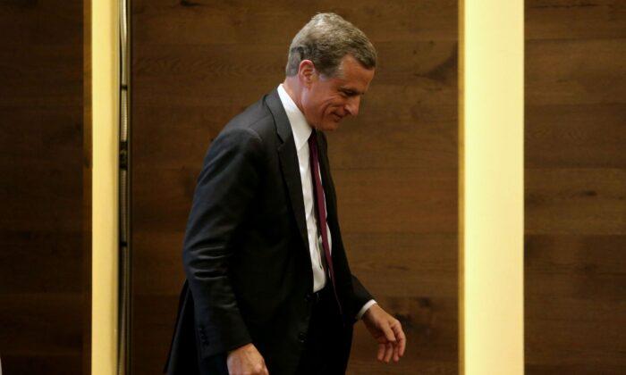 Regional Bank Crisis Is ‘More Serious’ Than We Understand: Ex-Fed President Kaplan