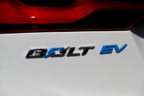 A close-up view of the Chevrolet Bolt electric vehicle logo is seen at Stewart Chevrolet in Colma, Calif., on Oct. 3, 2017. (Stephen Lam/Reuters)