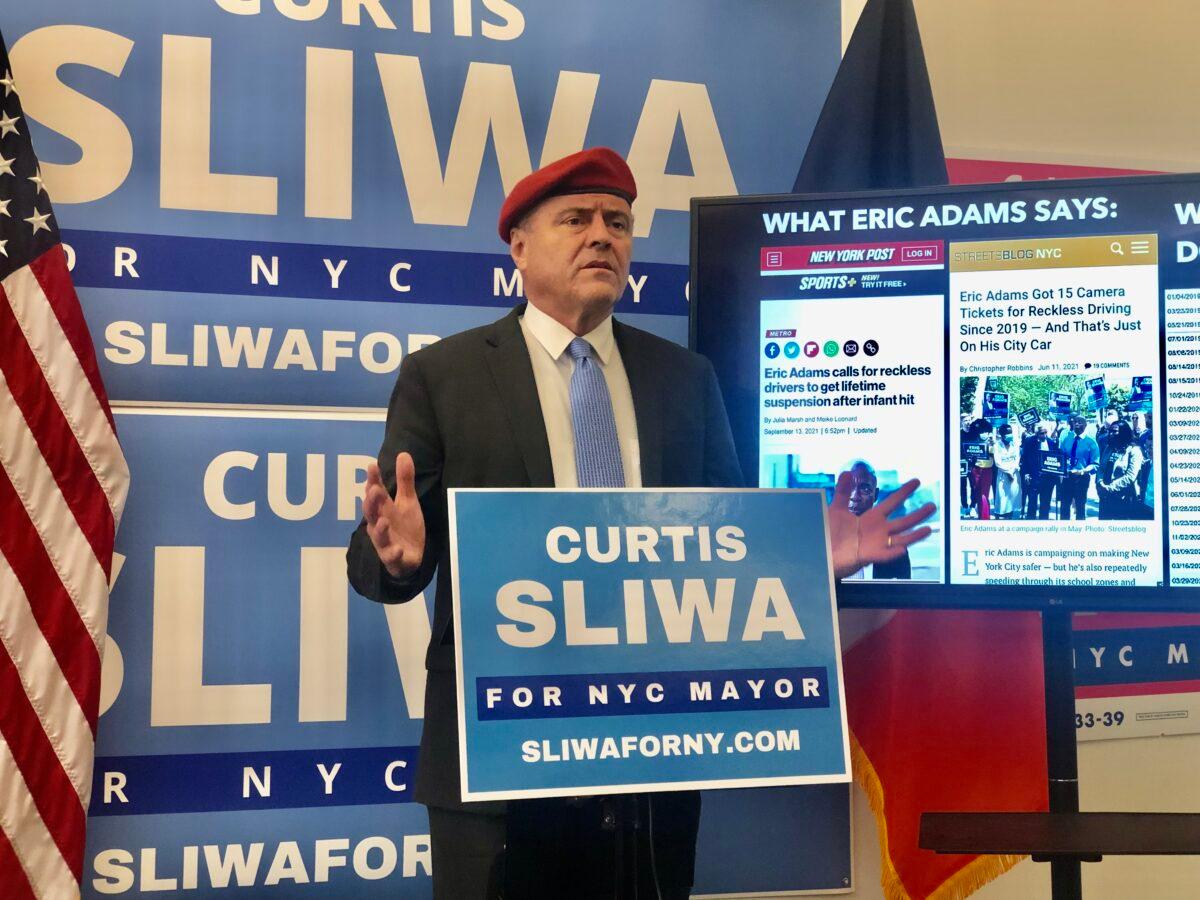 Curtis Sliwa speaks at a conference in Manhattan, New York, on Sep. 14, 2021 (Enrico Trigoso/The Epoch Times)
