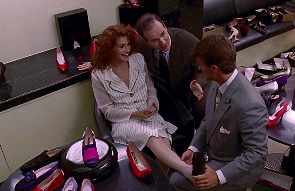 Vivian Ward (Julia Roberts) gets sucked up to and waited on, hand and foot, in “Pretty Woman.” (Buena Vista Pictures/Touchstone Pictures)