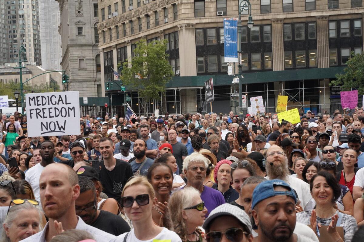 Protesters gather to oppose the new COVID-19 vaccine mandate in New York City on Sept. 13, 2021. (Enrico Trigoso/The Epoch Times)