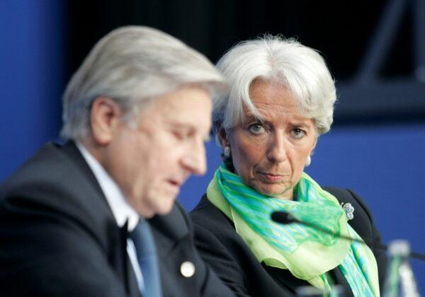 France's Finance Minister Christine Lagarde (R) and European Central Bank President Jean-Claude Trichet attend a news conference after a Euro zone finance ministers and central bankers Eurofi conference in Nice, southern France on Sept. 13, 2008. (Pascal Deschamps/Reuters)
