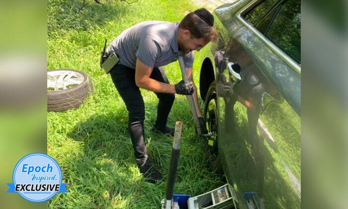 ‘Faith in the Human Spirit Restored’: Young Man Offers to Change Woman’s Tire for Free