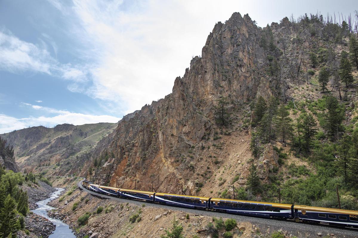 The Rocky Mountaineer train on the Rockies to the Red Rocks route in Byers Canyon, Colo. (Emotion Cinema)