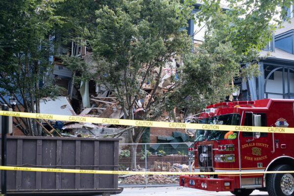 An apartment building sits damaged following an explosion in Dunwoody, Ga., on Sept. 13, 2021. (Ben Gray/AP Photo)