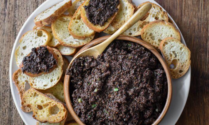 Snacking Like the French: How to Make Classic Black Olive Tapenade