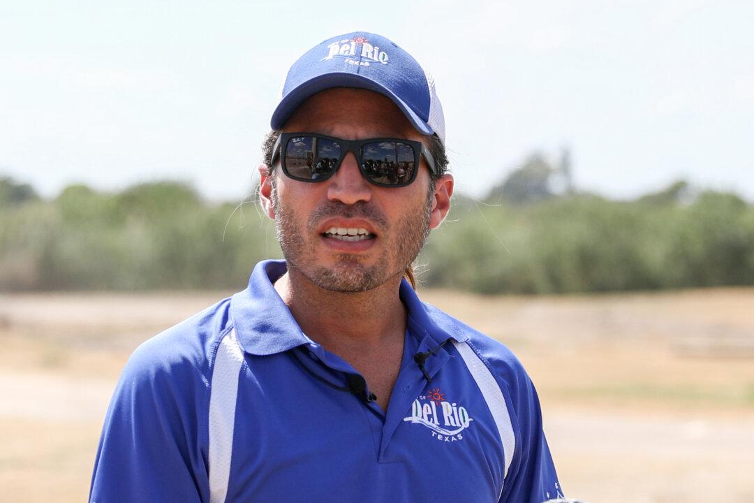 Del Rio Mayor Calls Out Biden, Harris for Failing to Visit Border in Crisis: ‘Why Aren’t You Here?’