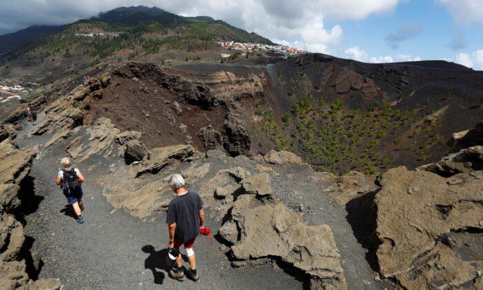 Earthquakes Ease on Spain’s La Palma as Volcano Alert Remains