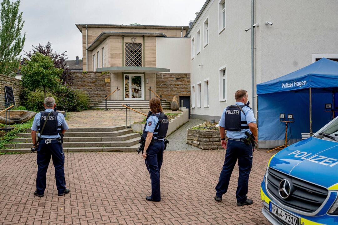 German Police Detain Teen After Yom Kippur Synagogue Threat