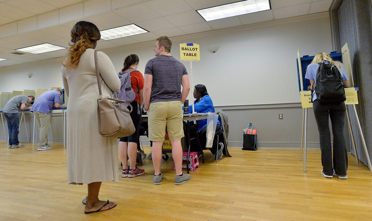Voters during the North Carolina primary elections at the Pullen Community Center in Raleigh, N.C., on March 15, 2016. (Sara D. Davis/Getty Images)
