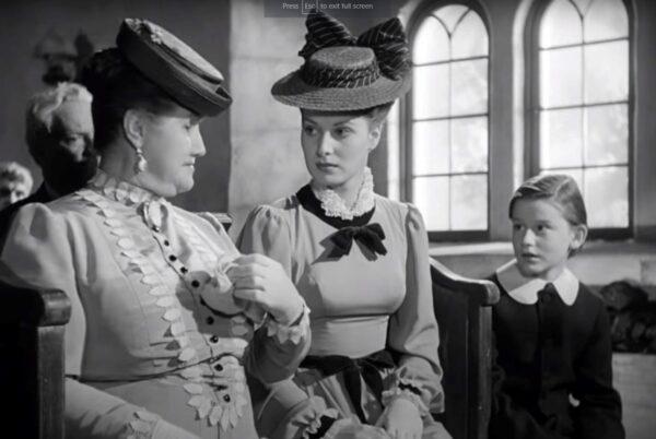 (L–R) Mother Beth (Sara Allgood), and two of her children: Angharad (Maureen O’Hara) and Huw (Roddy McDowall). (Twentieth Century Fox)