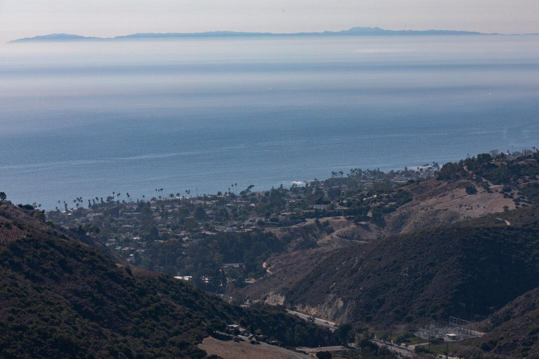 Deaf California Football Team Makes History Winning First Title