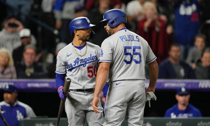 Pujols Hit in 10th, Dodgers Beat Rox, Stay Close in NL West