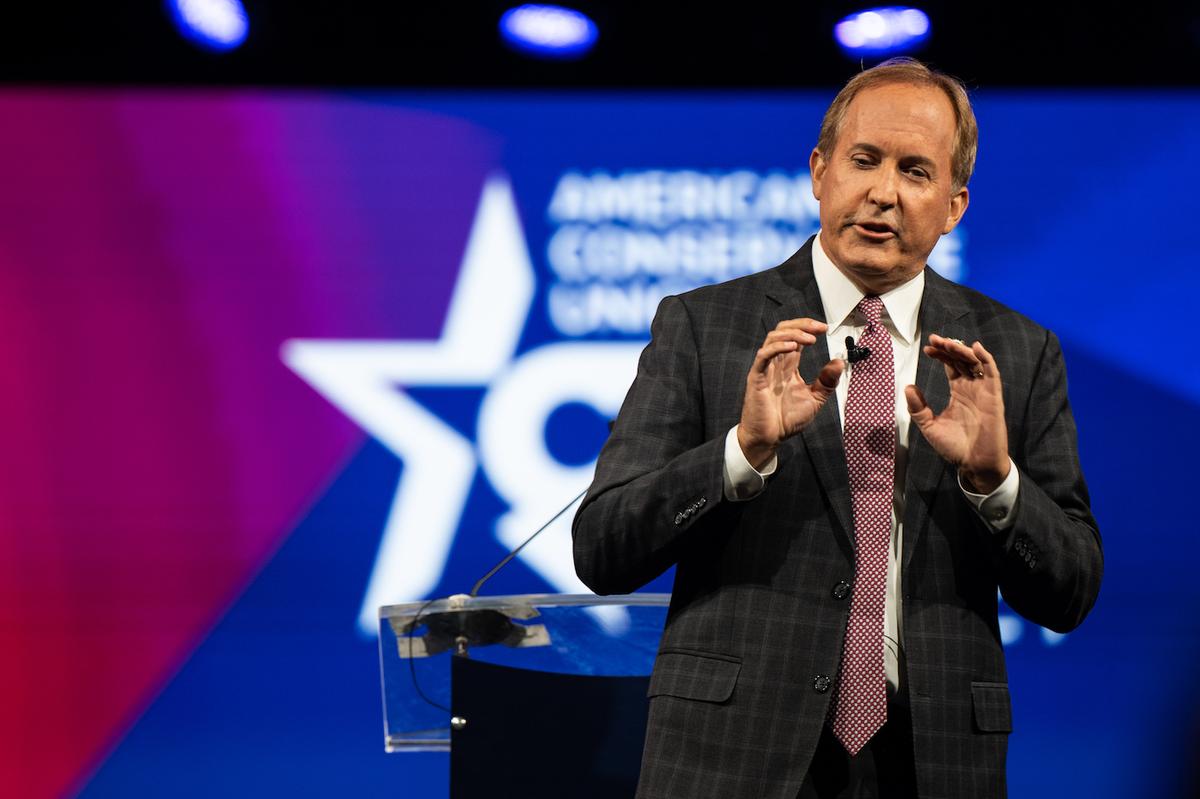 Biden’s COVID-19 Vaccine Mandate for Private Businesses ‘Unconstitutional’: Texas AG Ken Paxton