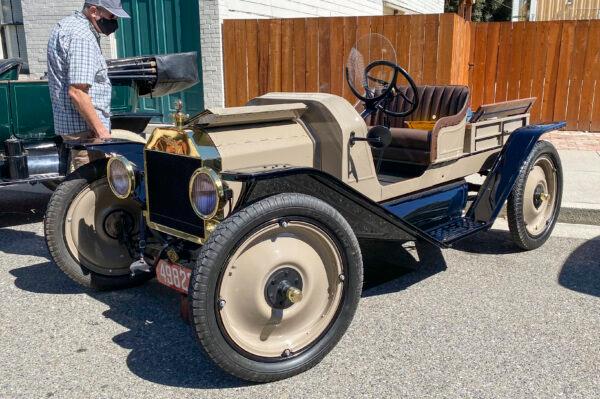 Mike Robinson’s 1914 Ford Model T Speedster is on display at Antique Autos in History Park in San Jose, Calif., on Sept. 19, 2021. (Ilene Eng/The Epoch Times)