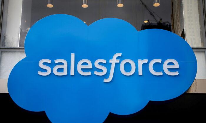 Salesforce Stock Falls After Q3 Earnings: Analysts React to Conservative Guidance, Mulesoft Headwinds