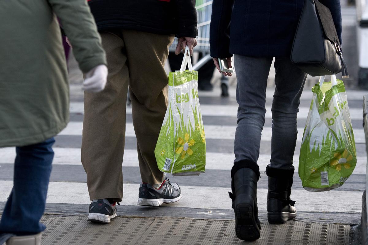 Single-Use Plastics Bans May Lead to Unintended Environmental Consequences, Experts Say