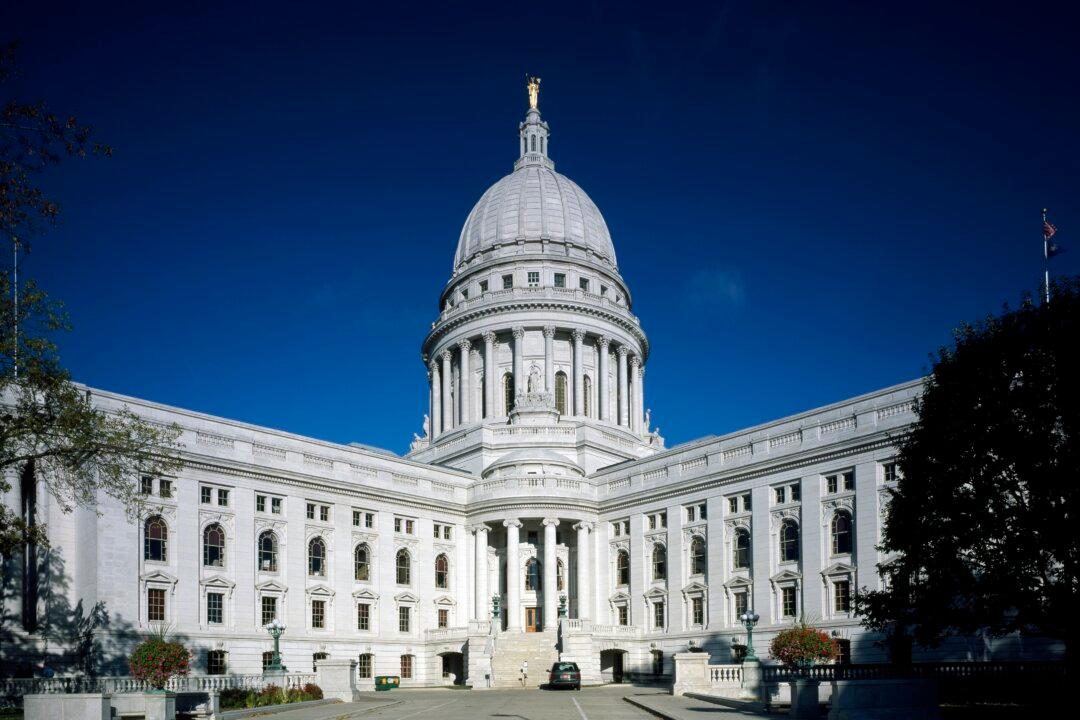 New Liberal Supreme Court Majority Could Mean Big Changes in Wisconsin