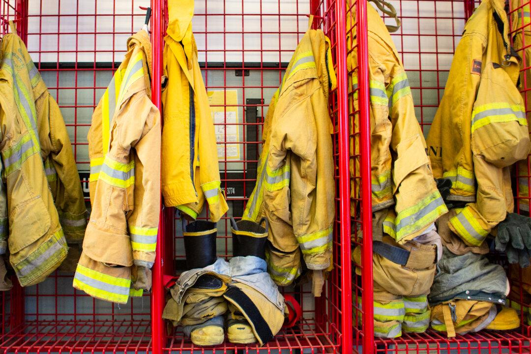 LA Firefighters Union Sues City Over Vaccine Mandate