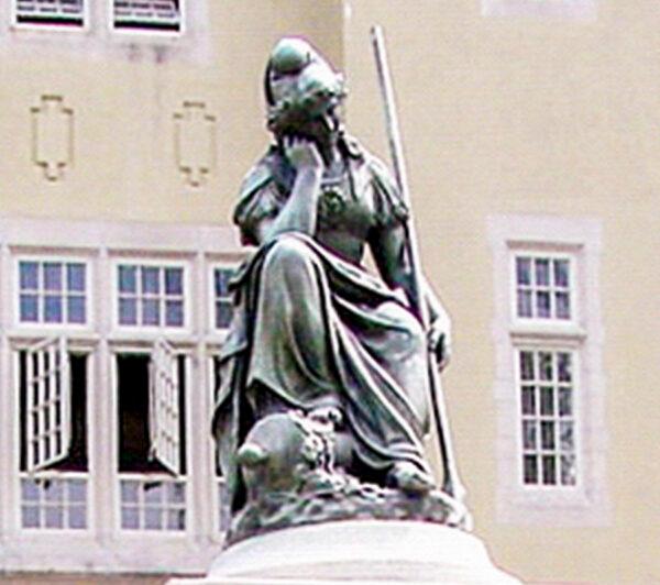 Moses Ezekiel’s “Virginia Mourning Her Dead" memorializes the Virginia Military Institute cadets killed at the Battle of New Market defending Virginia. (Public Domain)