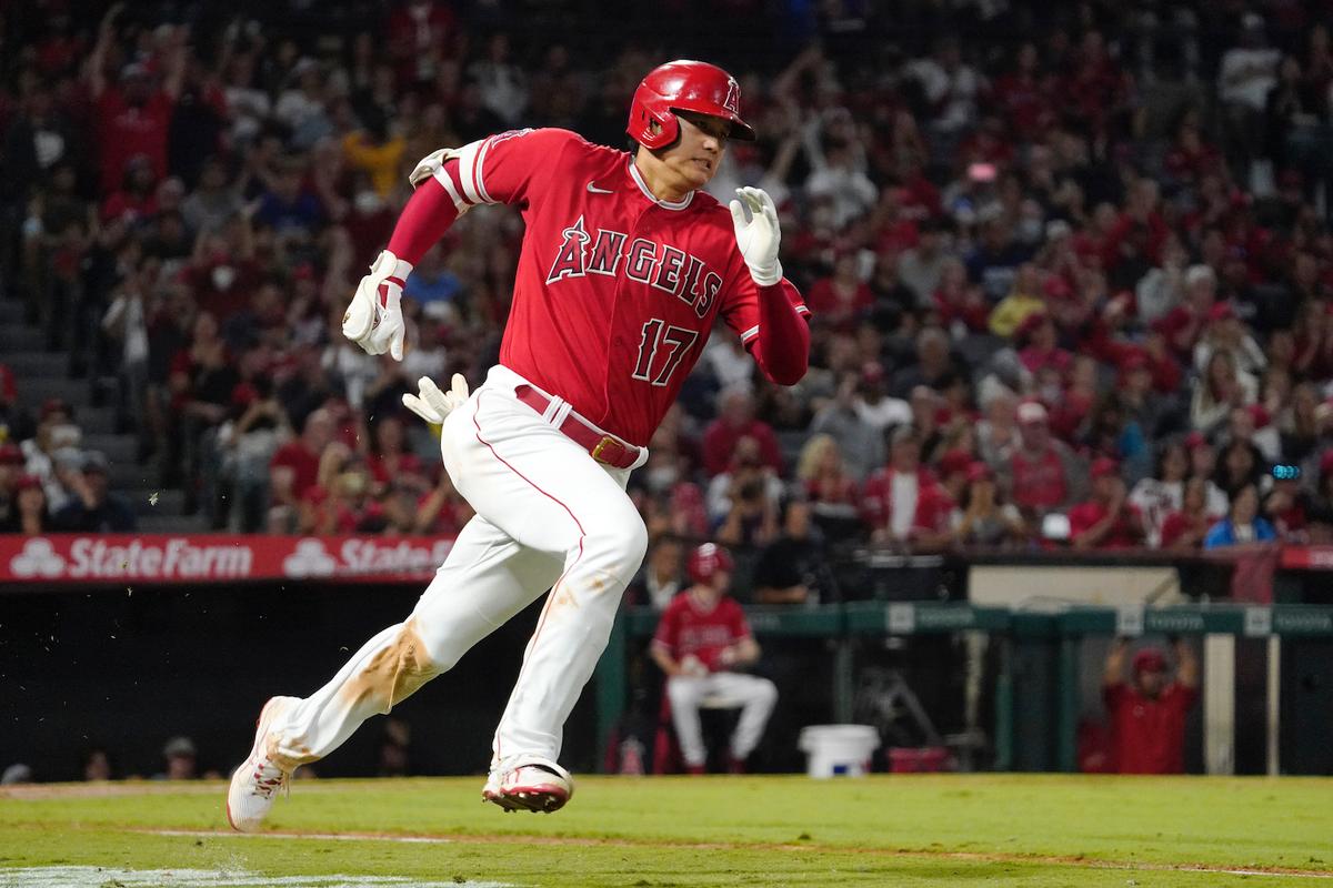 Ohtani Hits Consecutive Triples, Angels Rout Mariners 14-1